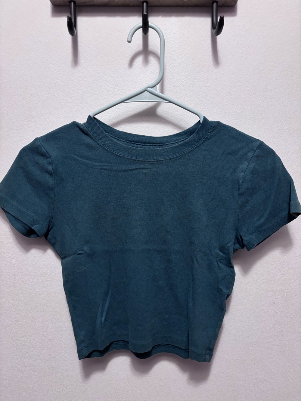 Hollister Green Short Sleeve Crop Tee